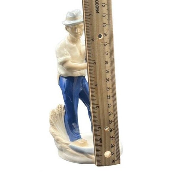 Grafenthal Carl Schneiders East Germany rare porcelain figurine. # 21862 - Picture 6 of 7